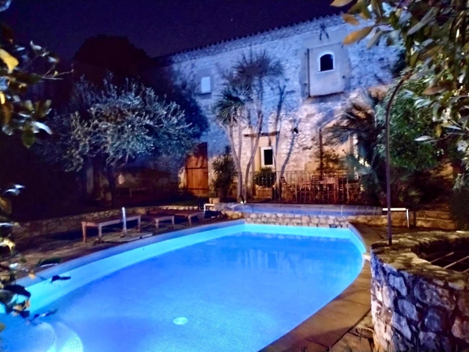 La Maison Des Autres, Piscine Chauffee, Chambres D'Hotes Proches Uzes, Nimes, Pont Du Gard Saint-Genies-de-Malgoires Eksteriør bilde