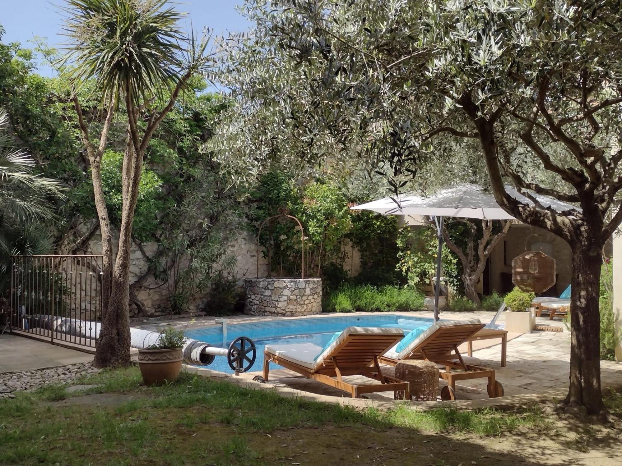 La Maison Des Autres, Piscine Chauffee, Chambres D'Hotes Proches Uzes, Nimes, Pont Du Gard Saint-Genies-de-Malgoires Eksteriør bilde